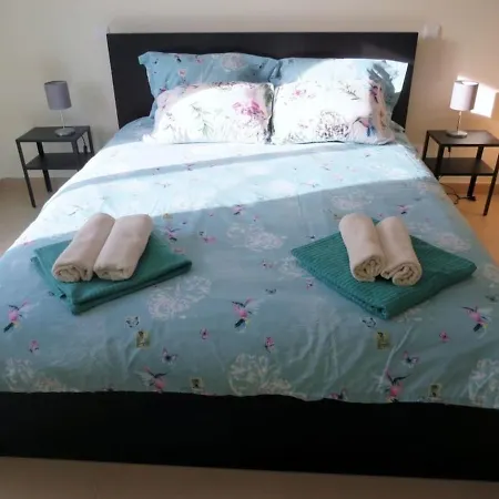2 Bed With Com Pool