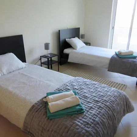 2 Bed With Com Pool Apartment