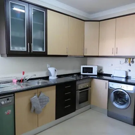 Apartment 2 Bed With Com Pool
